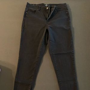 Black LuLaRoe skinny Jean